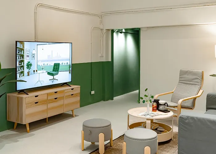 - 5 Mins From Mrt Huai Khwang Apartment *