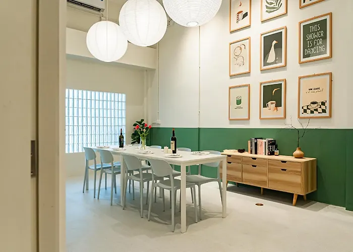 Apartment - 5 Mins From Mrt Huai Khwang