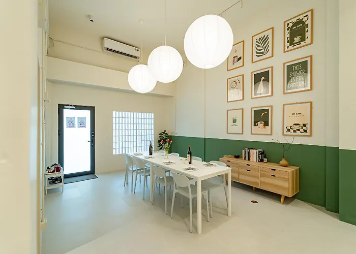 - 5 Mins From Mrt Huai Khwang Bangkok