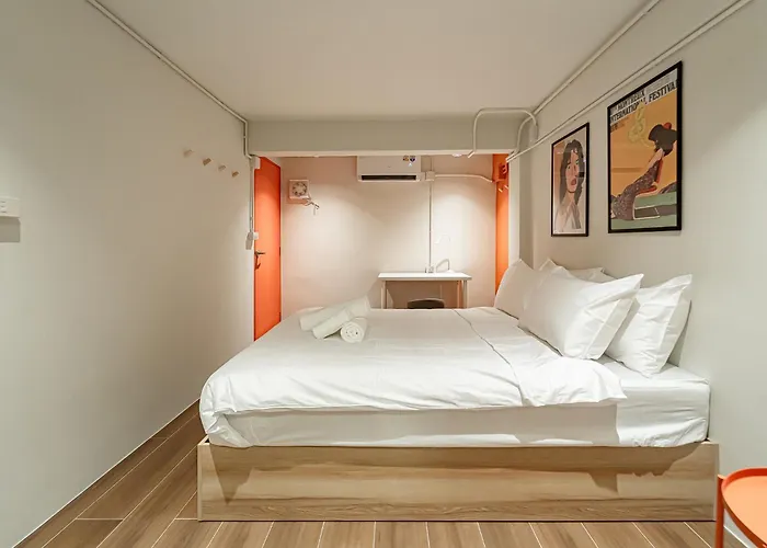 Apartment - 5 Mins From Mrt Huai Khwang