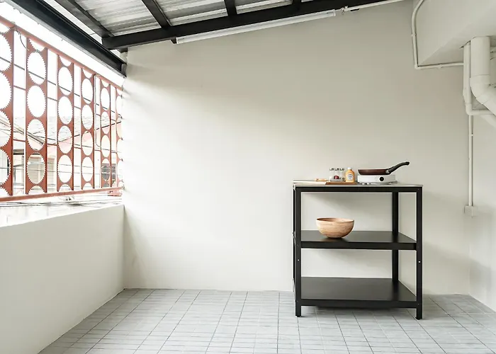 - 5 Mins From Mrt Huai Khwang Apartment Bangkok